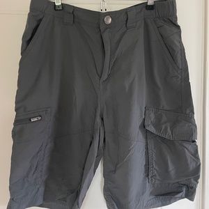 Columbia mens gray short